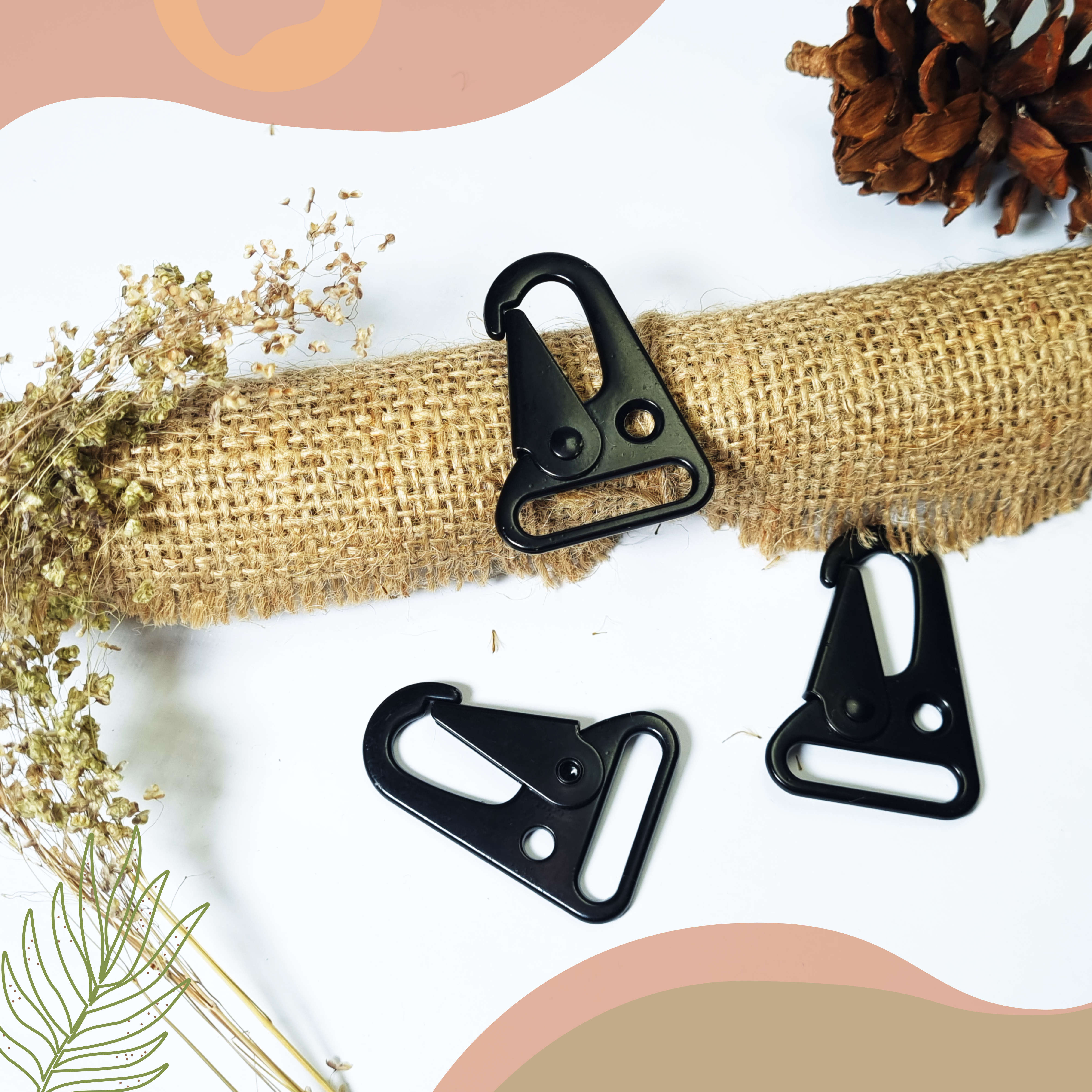 Hook Hitam 2.5cm